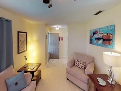 Charming Vacation Home on Bradenton. Call Today.